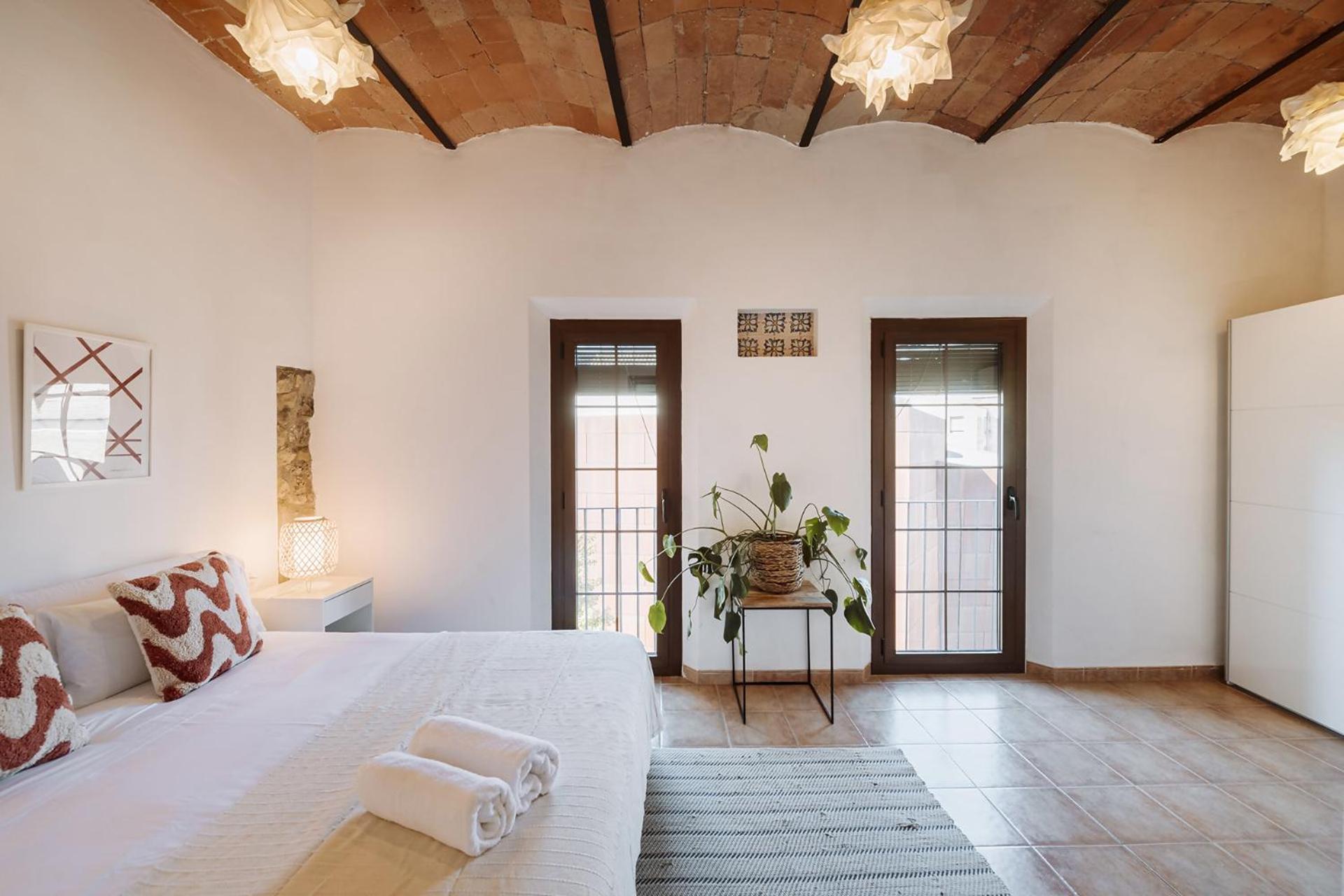 Romantic Duplex With Terrace And Great Views * Gerona